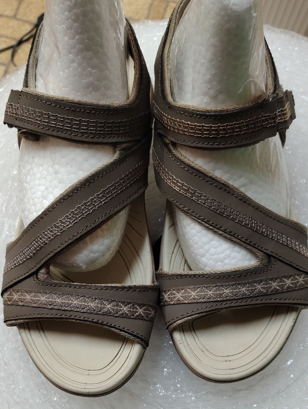 Dr. Scholl's Women's Brown Strappy Comfort Sandals